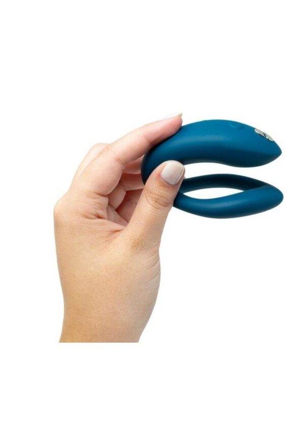 We-Vibe Sync O Rechargeable Silicone Couples Vibrator with Remote Control - Velvet Green - Image 4